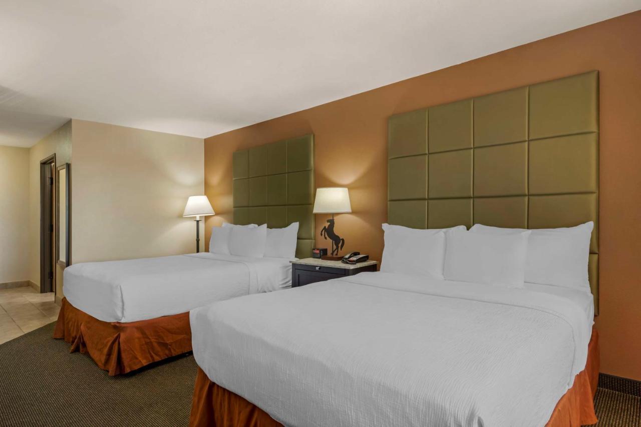 Best Western Plus Country Inn & Suites Dodge City Esterno foto