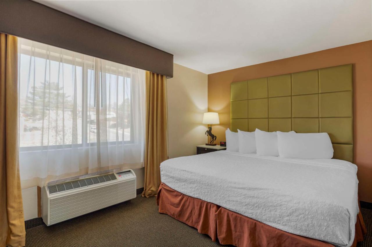 Best Western Plus Country Inn & Suites Dodge City Esterno foto