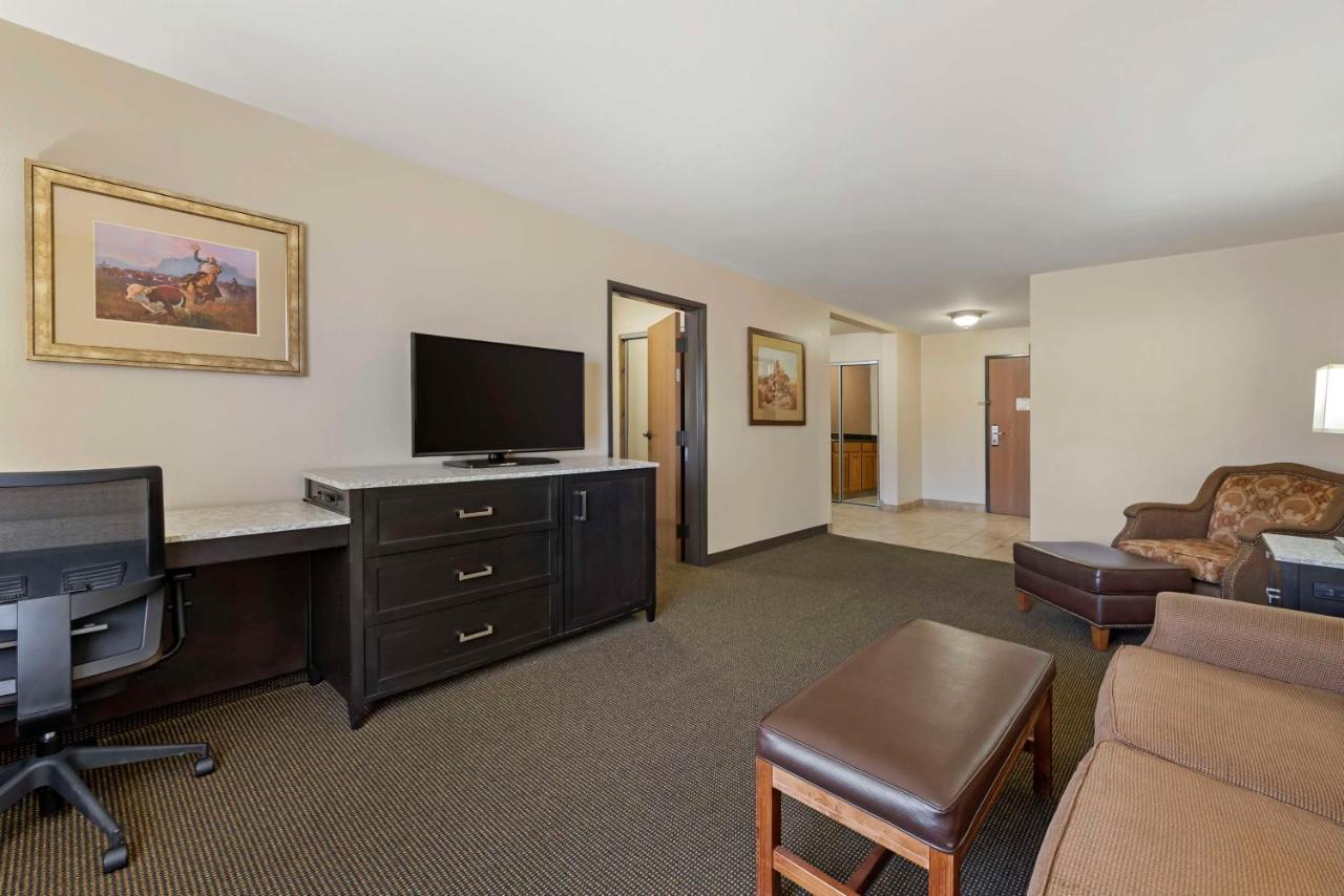 Best Western Plus Country Inn & Suites Dodge City Esterno foto