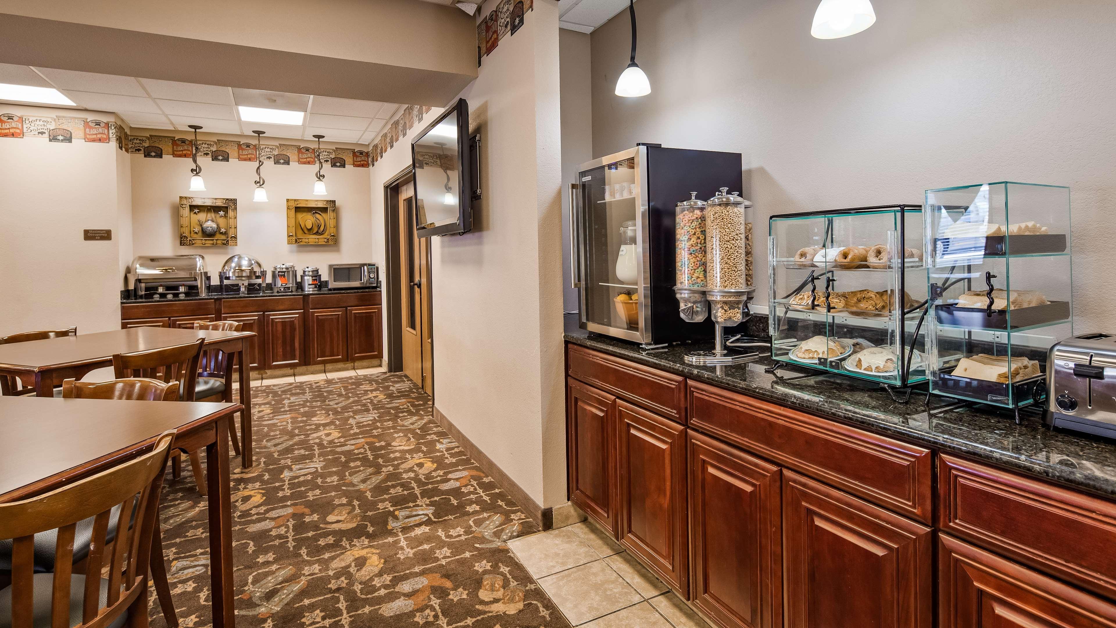 Best Western Plus Country Inn & Suites Dodge City Esterno foto